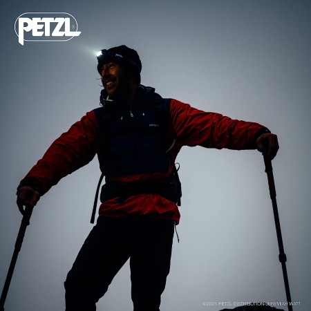 Petzl ACTIK CORE Headlamp - Powerful, Rechargeable 600 Lumen Light with Red Lighting for Hiking, Climbing, and Camping - Grey