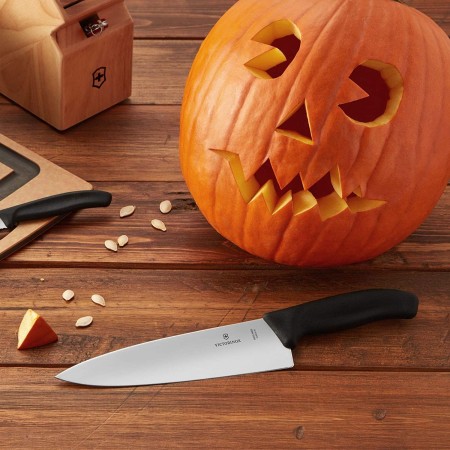 Victorinox Swiss Classic Chef's Knife - Durable, Elegant Chef's Knife - Sharp Kitchen Utensil - 8"